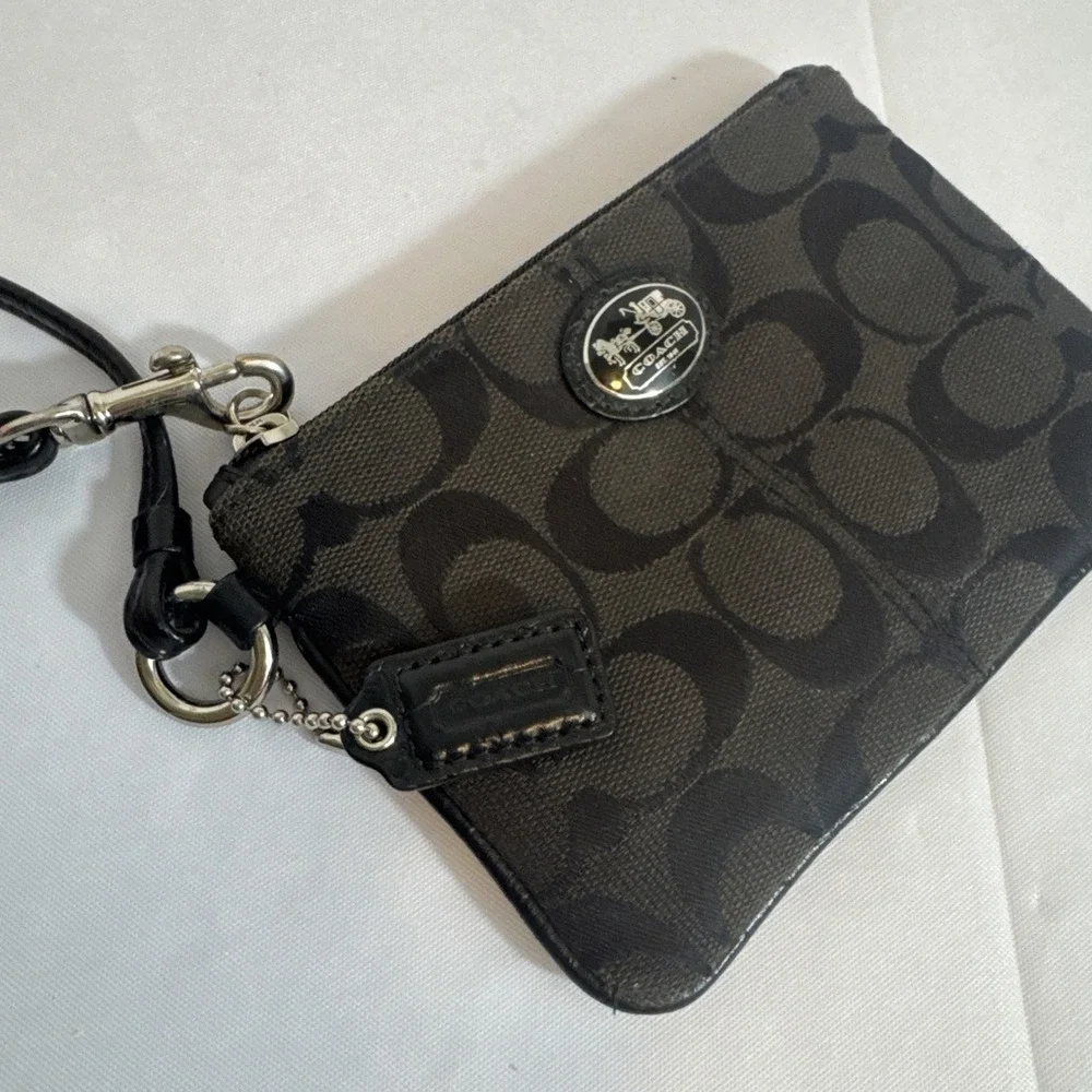 Coach Signature Small Wristlet Wallet Black Jacquard Blue Satin Lining So Nice!‎